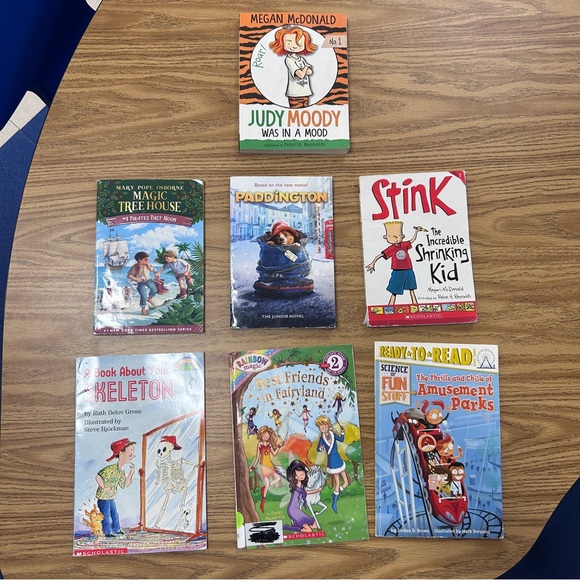 Scholastic Other - Kids Book Lot of Seven Books